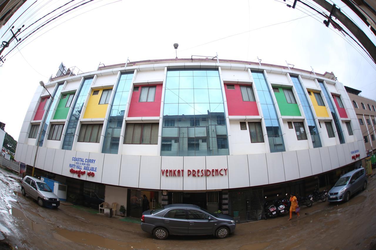 Hotel Venkat Presidency Bangalore Exterior foto