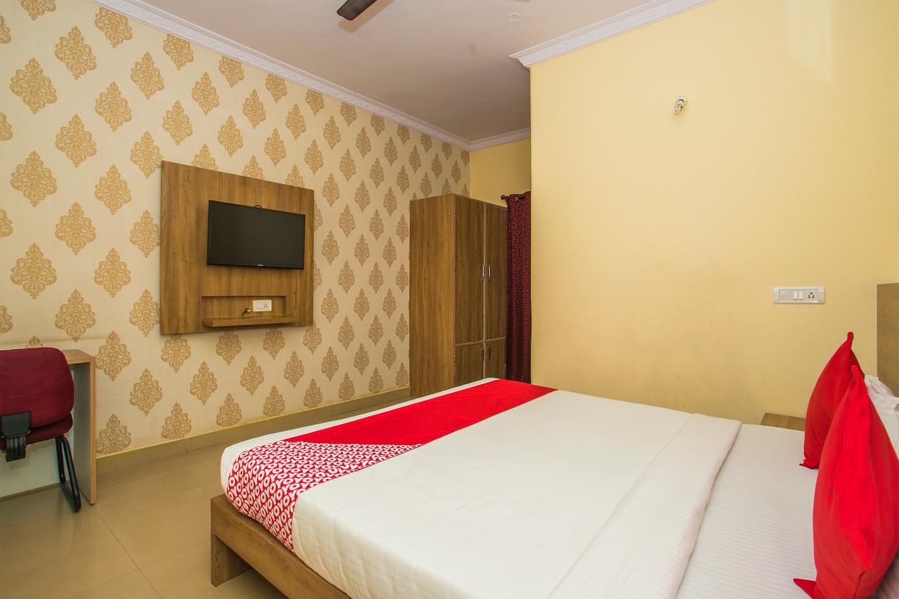 Hotel Venkat Presidency Bangalore Exterior foto