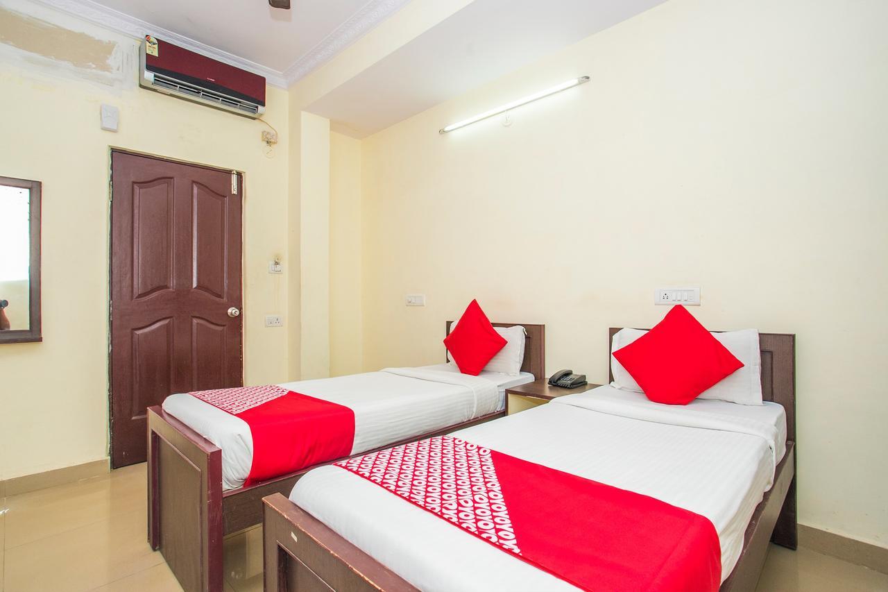 Hotel Venkat Presidency Bangalore Exterior foto