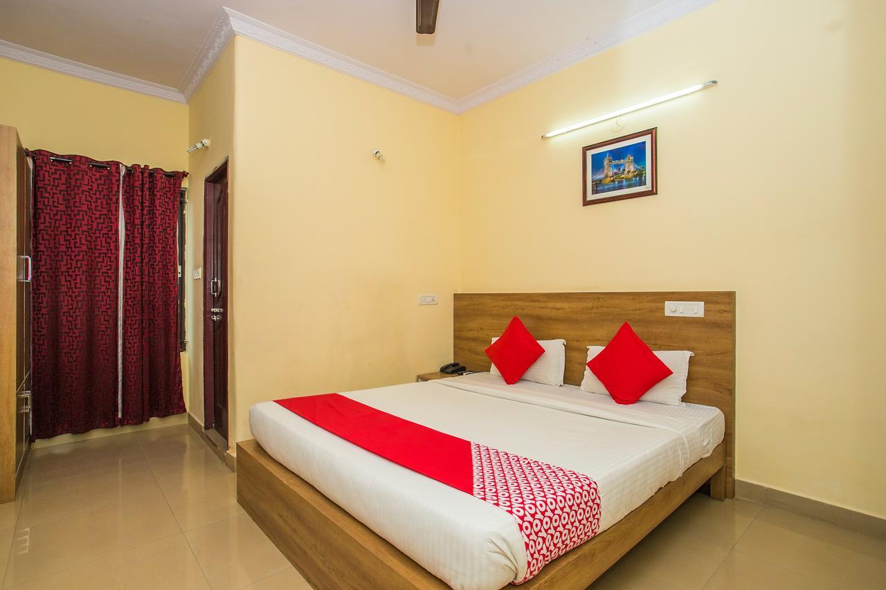 Hotel Venkat Presidency Bangalore Exterior foto